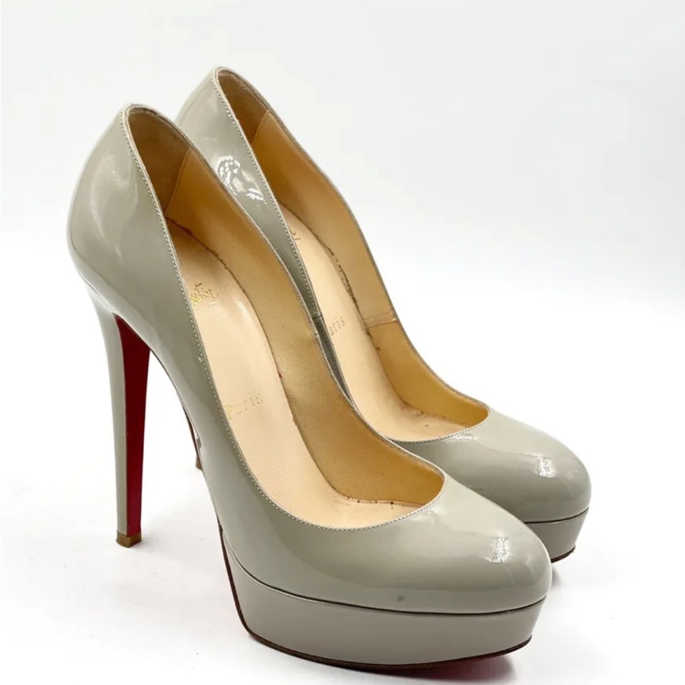 CHRISTIAN LOUBOUTIN Bianca Gray Patent Platform Pumps Size US 8.5 / EU 38.5